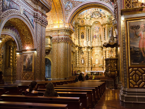 Bucket Pass-基多必去景点