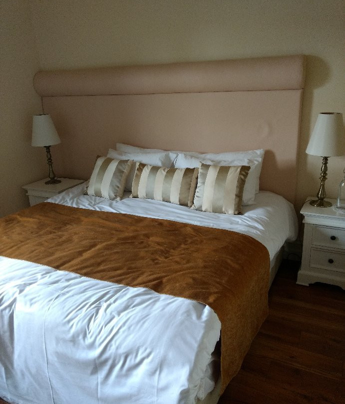 St Columbs House主图