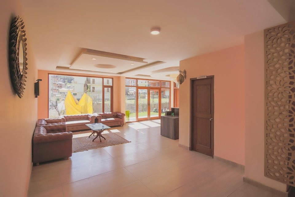 Capital O 17003 The Spruce Mansion主图