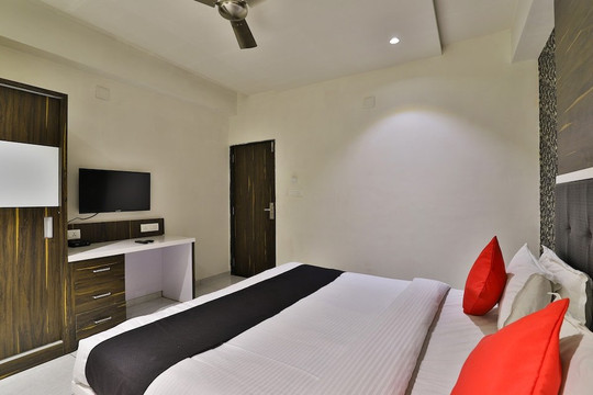 德威汽车旅馆及宴会厅主图