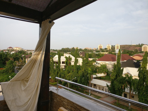 Summerset Continental Hotel主图