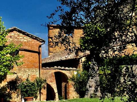 卡'比安卡托斯卡尼雷莱斯主图