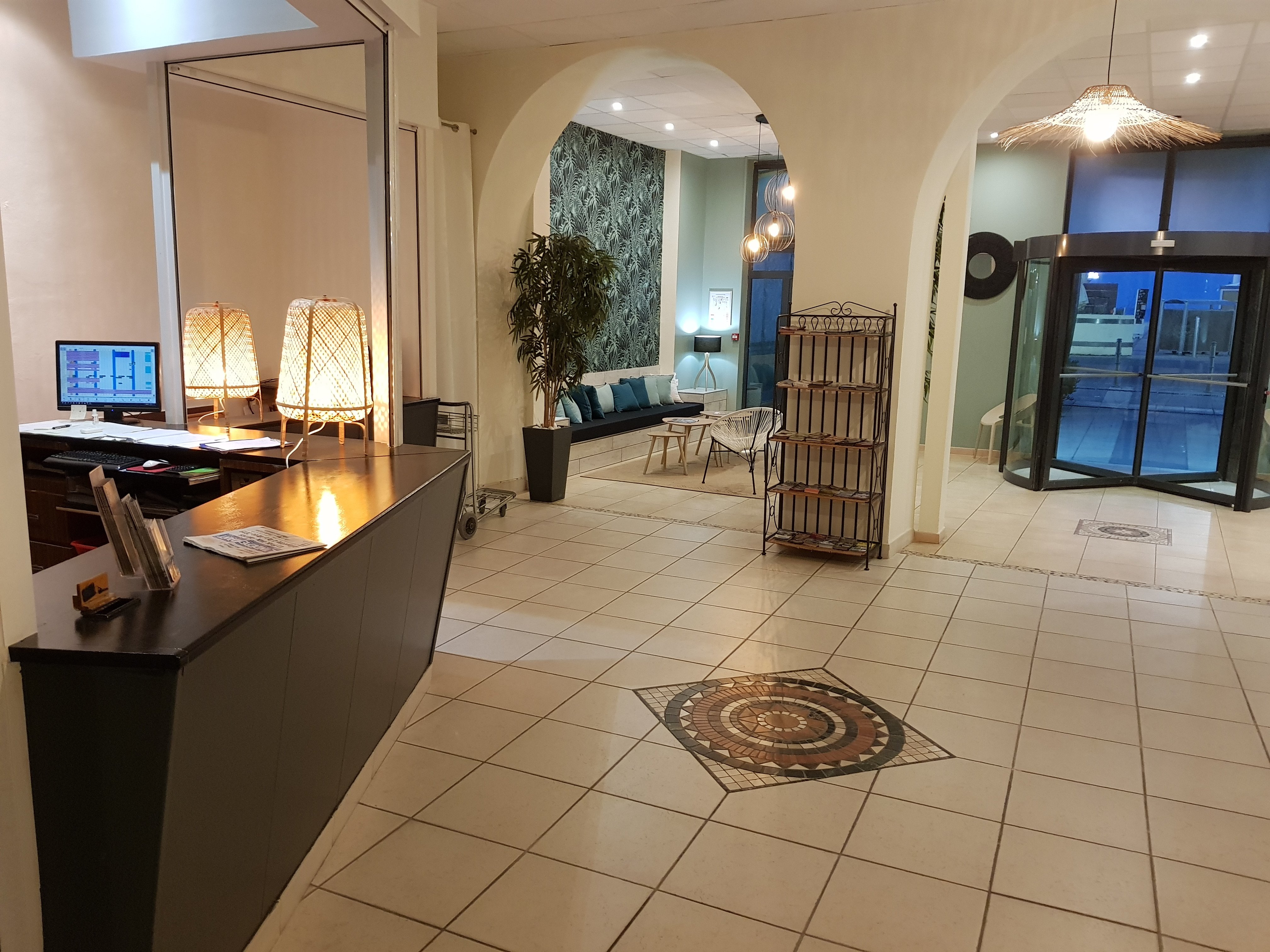 Mar i Cel Hotel-官方