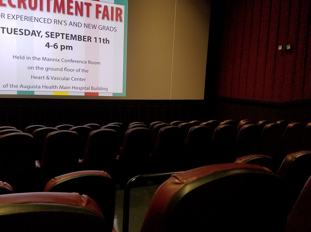 Zeus Digital Theater-韦恩斯伯勒必去景点