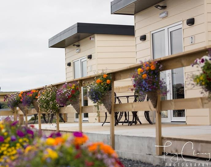 Aran Islands Hotel主图