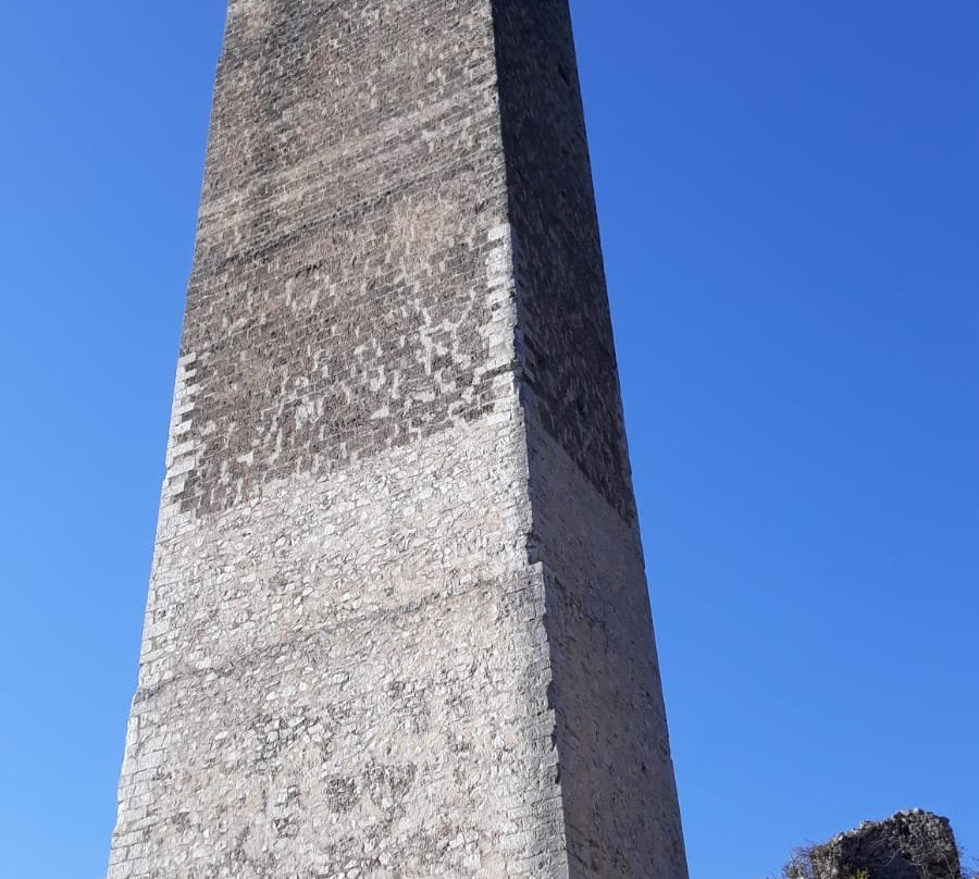 Torre longobarda景点图片