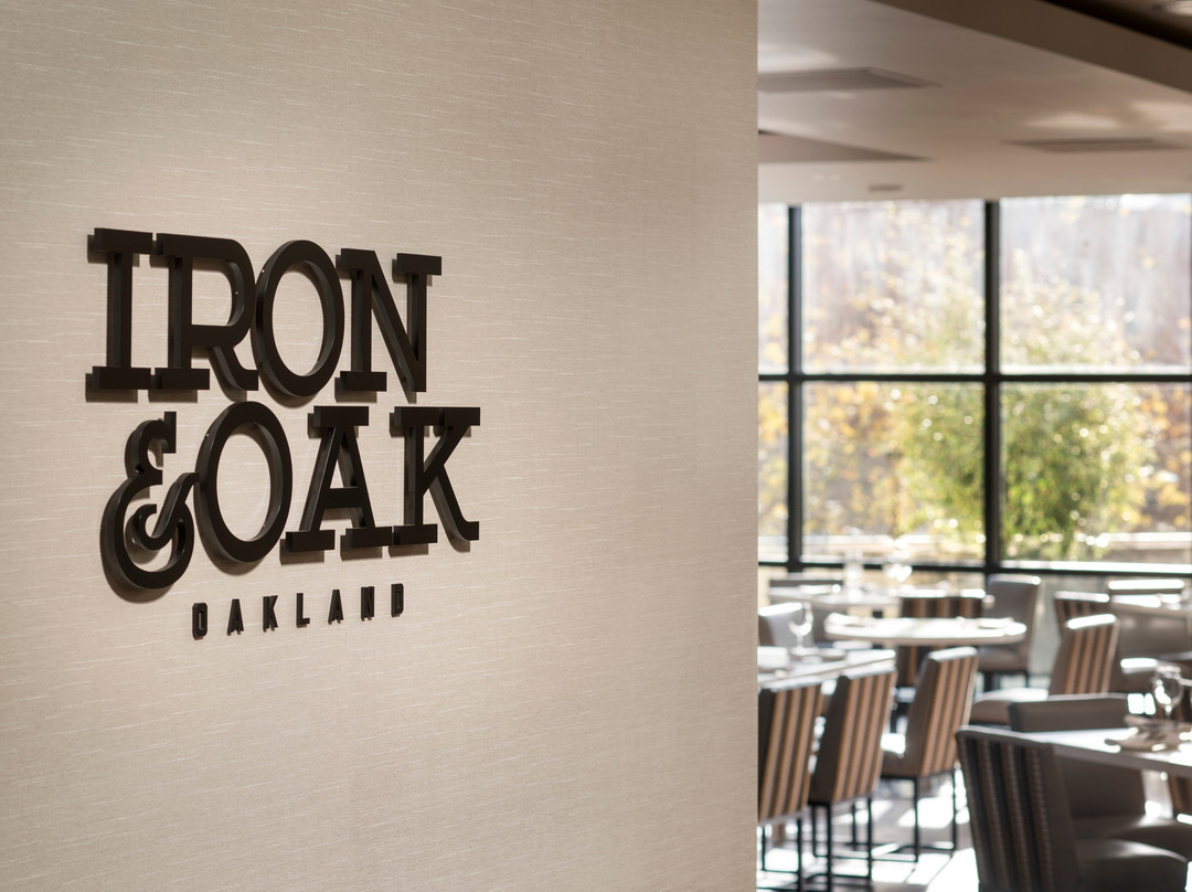 Iron & Oak Restaurant and Bar