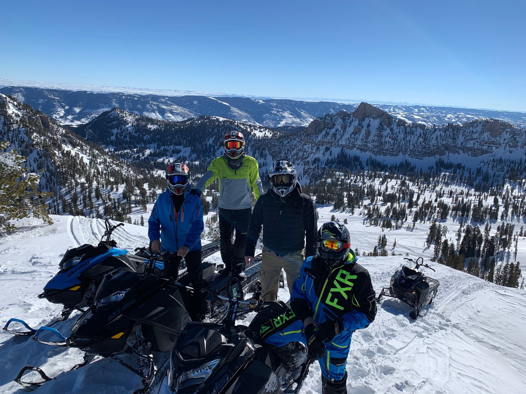 Beaver Creek Lodge Guided Snowmobile Tours景点图片