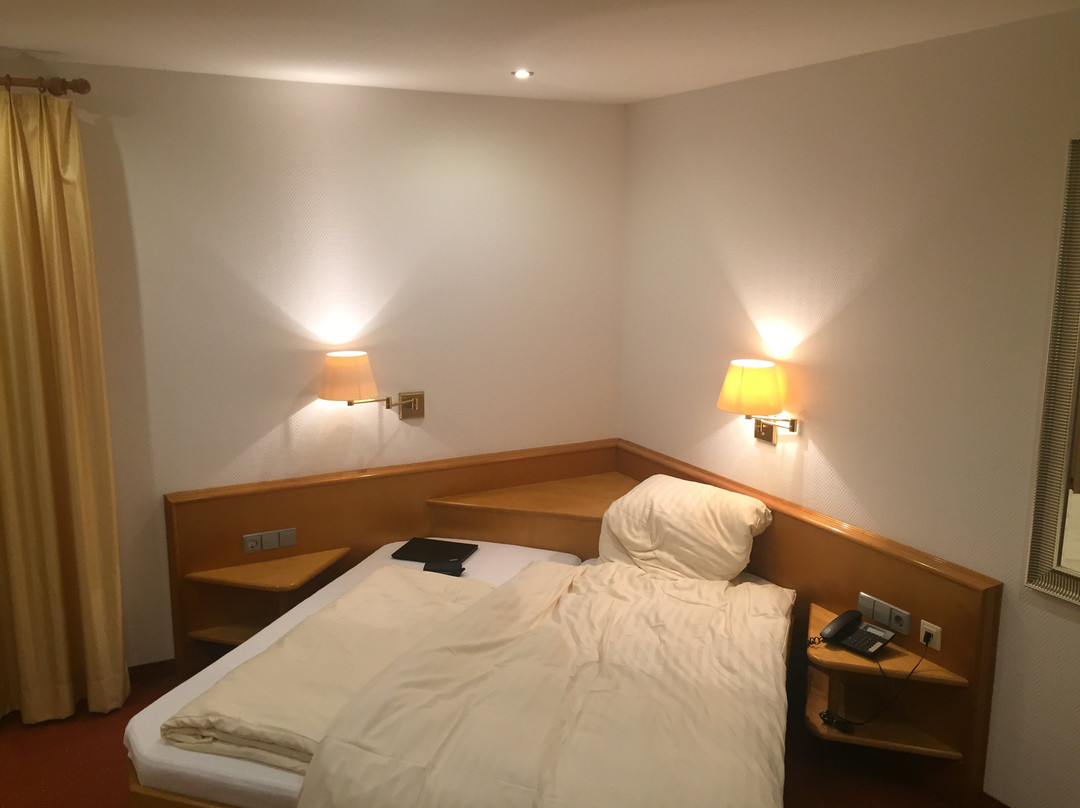 奥赫森酒店主图