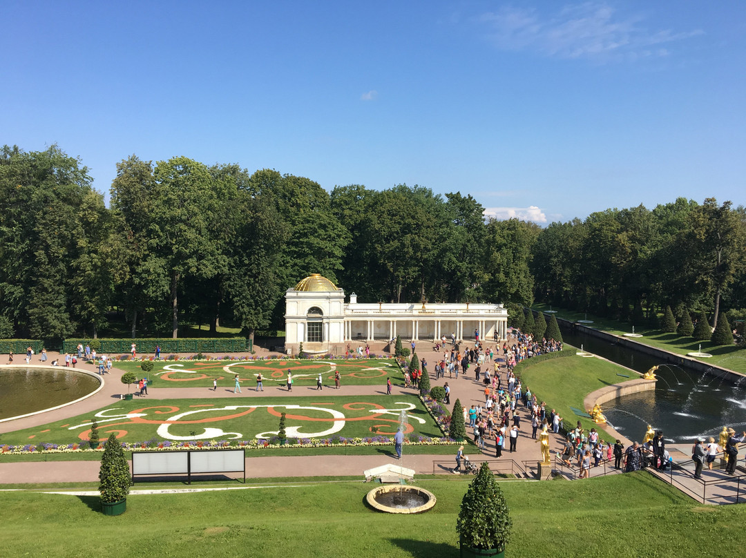 Peterhof  State Museum Preserve景点图片