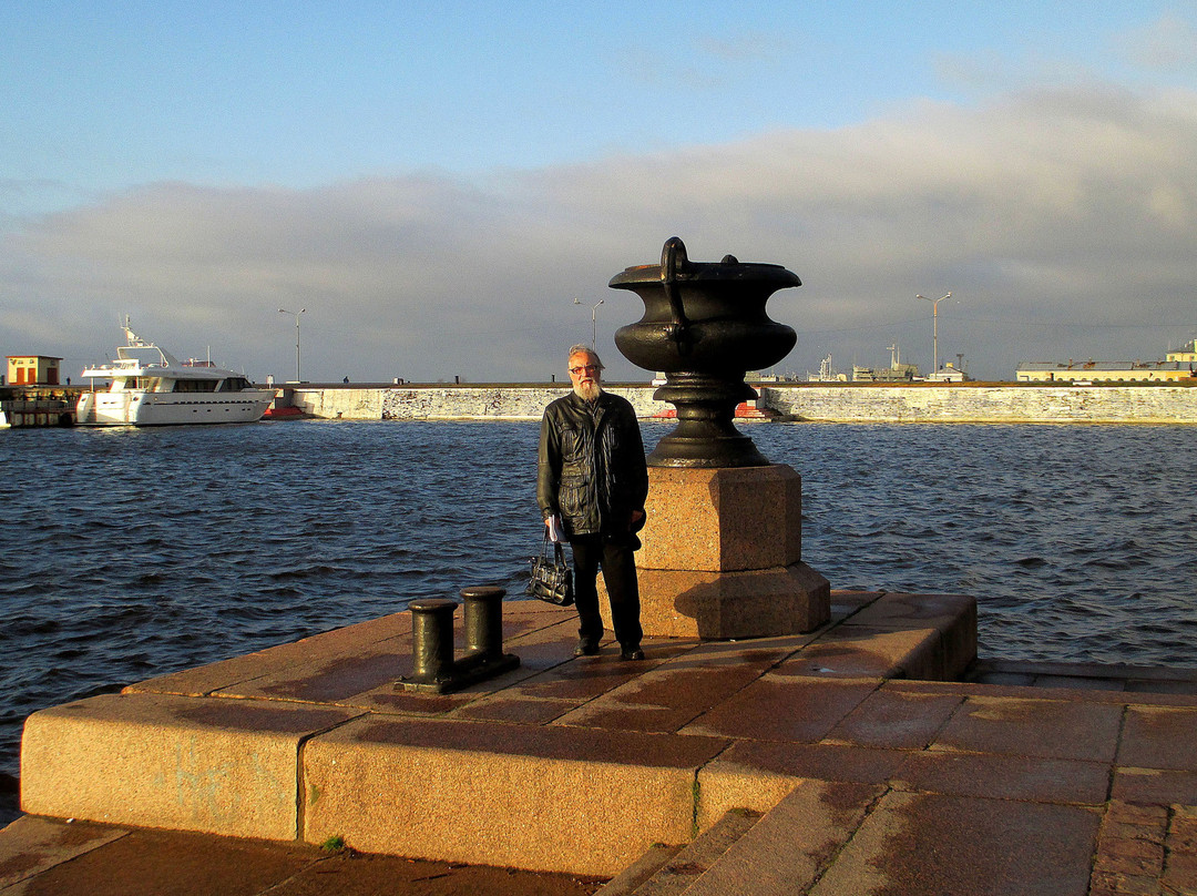 Monument to Peter the Great the Founder of Kronstadt景点图片
