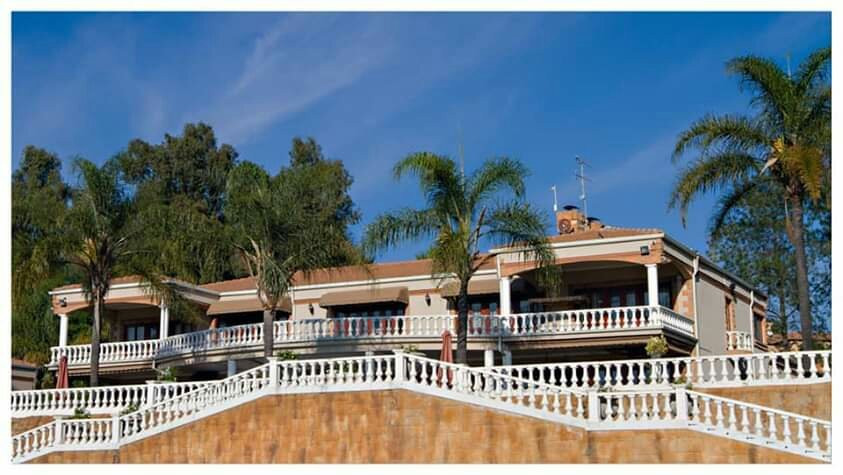 Flamingo’s Nest Boutique Hotel主图