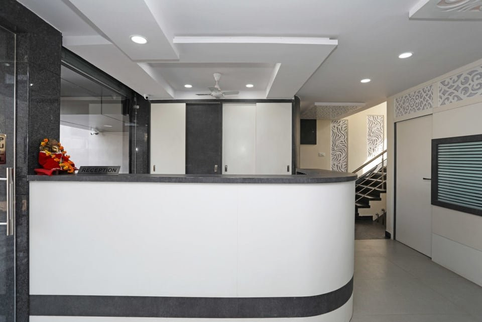 OYO 11602 Ville Parle主图