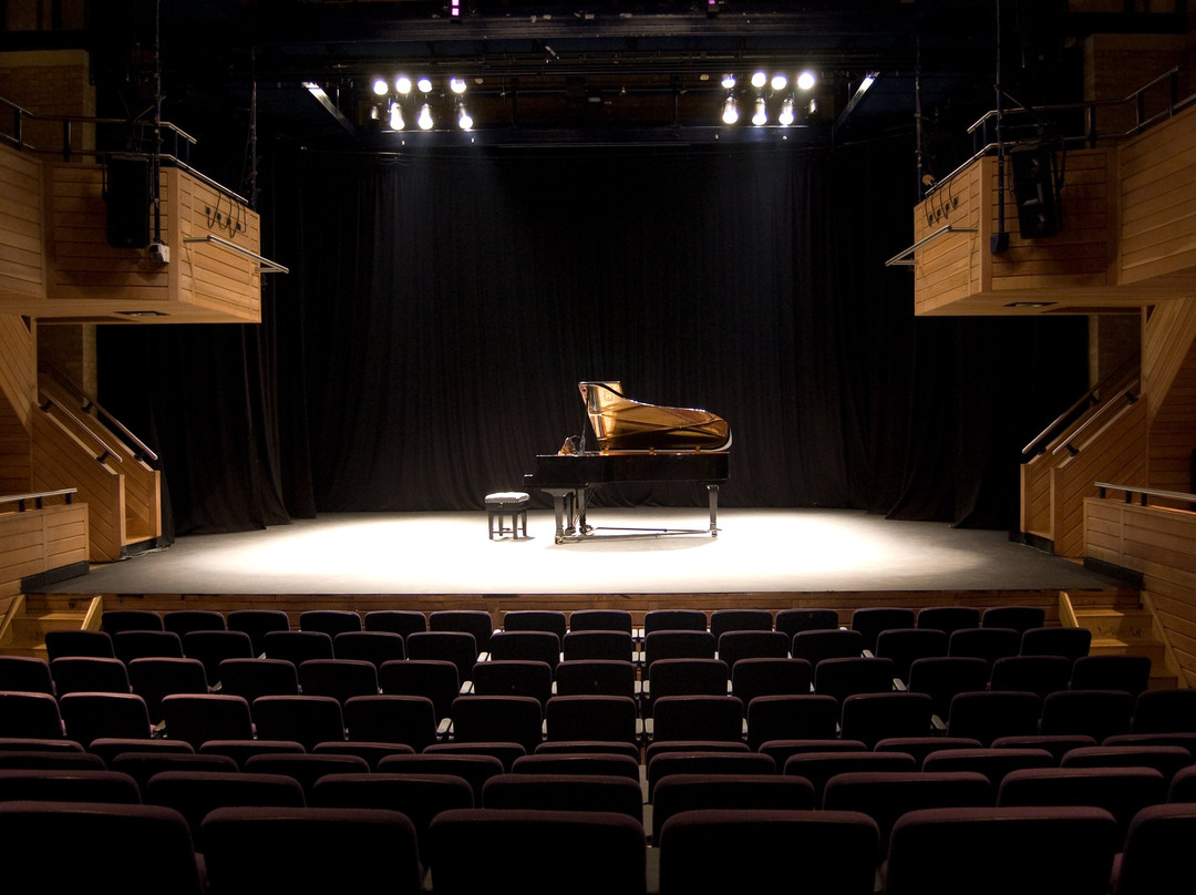 The Bridge House Theatre & Warwick Hall-沃里克必去景点