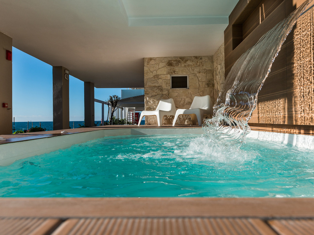 Vergina Beach Hotel主图
