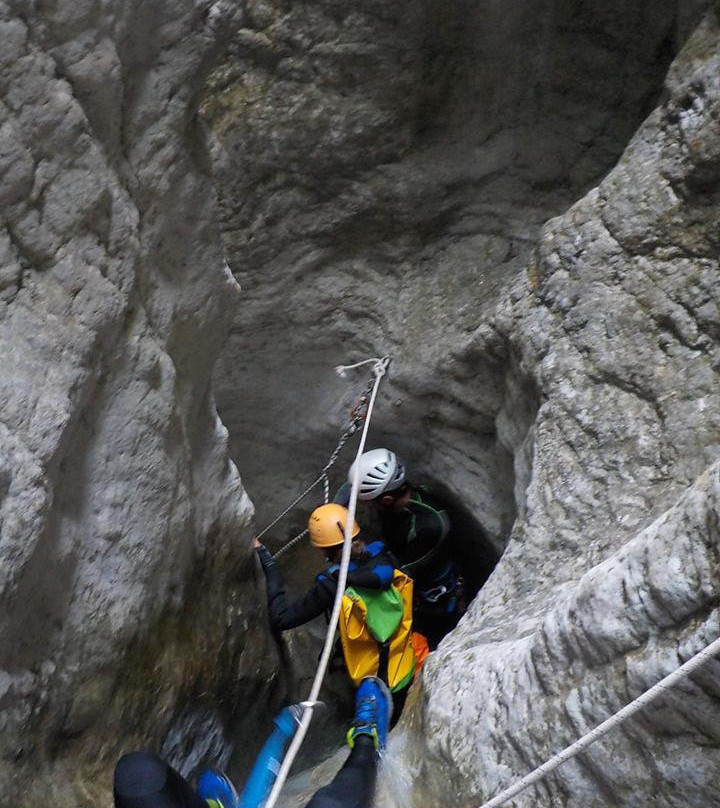 Madmad Canyoning景点图片