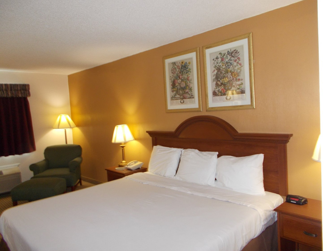 Royalton Inn and Suites Wilmington主图