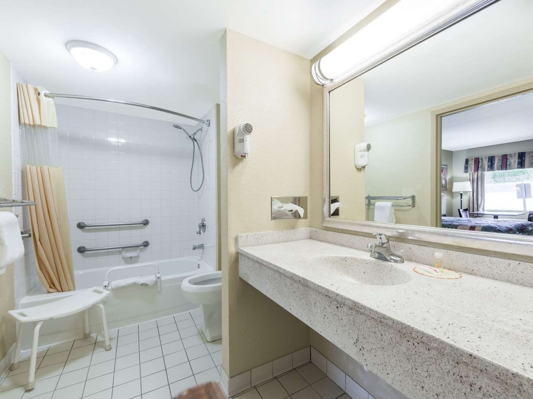 Days Inn by Wyndham Lexington Southeast主图