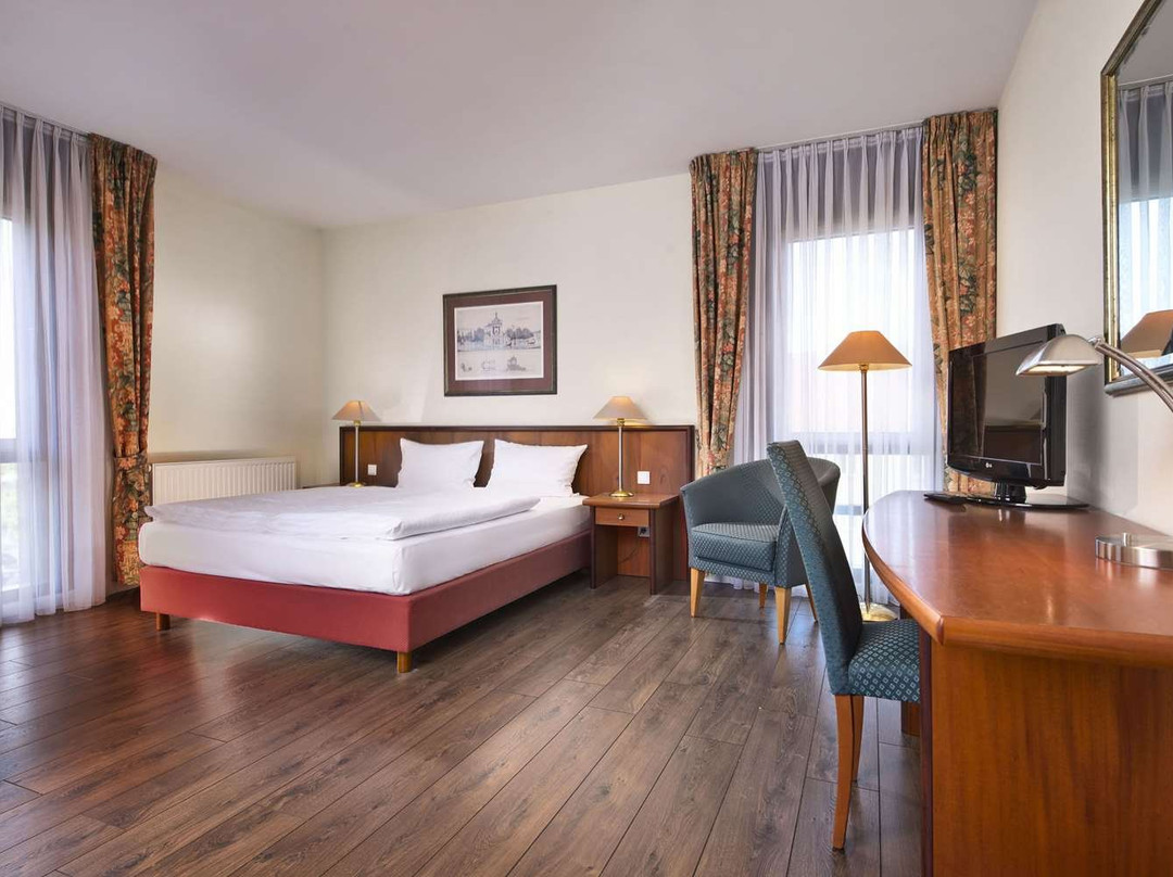 柏林赫尼格斯多夫美居酒店主图