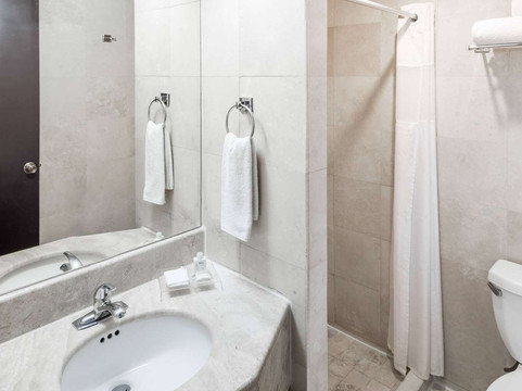 你好库利阿坎华美达酒店主图