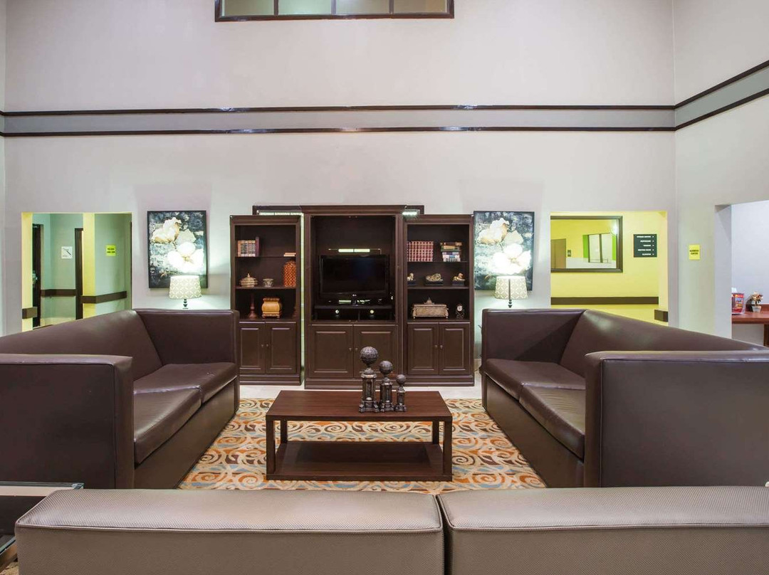 Super 8 By Wyndham Port Arthur/Nederland Area主图