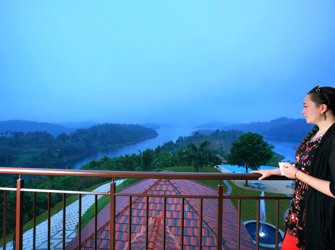 沙罗义度假村主图