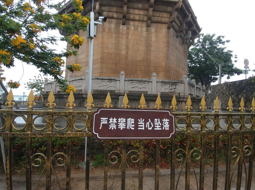 凤凰塔景点图片