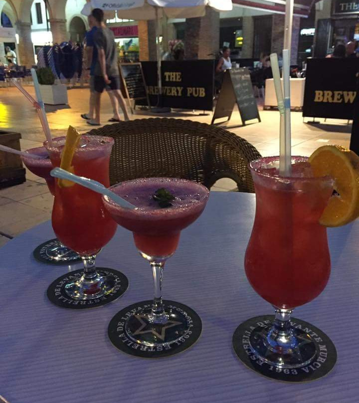 Zarcos Cocktail Bar-洛斯阿尔卡萨雷斯必去景点