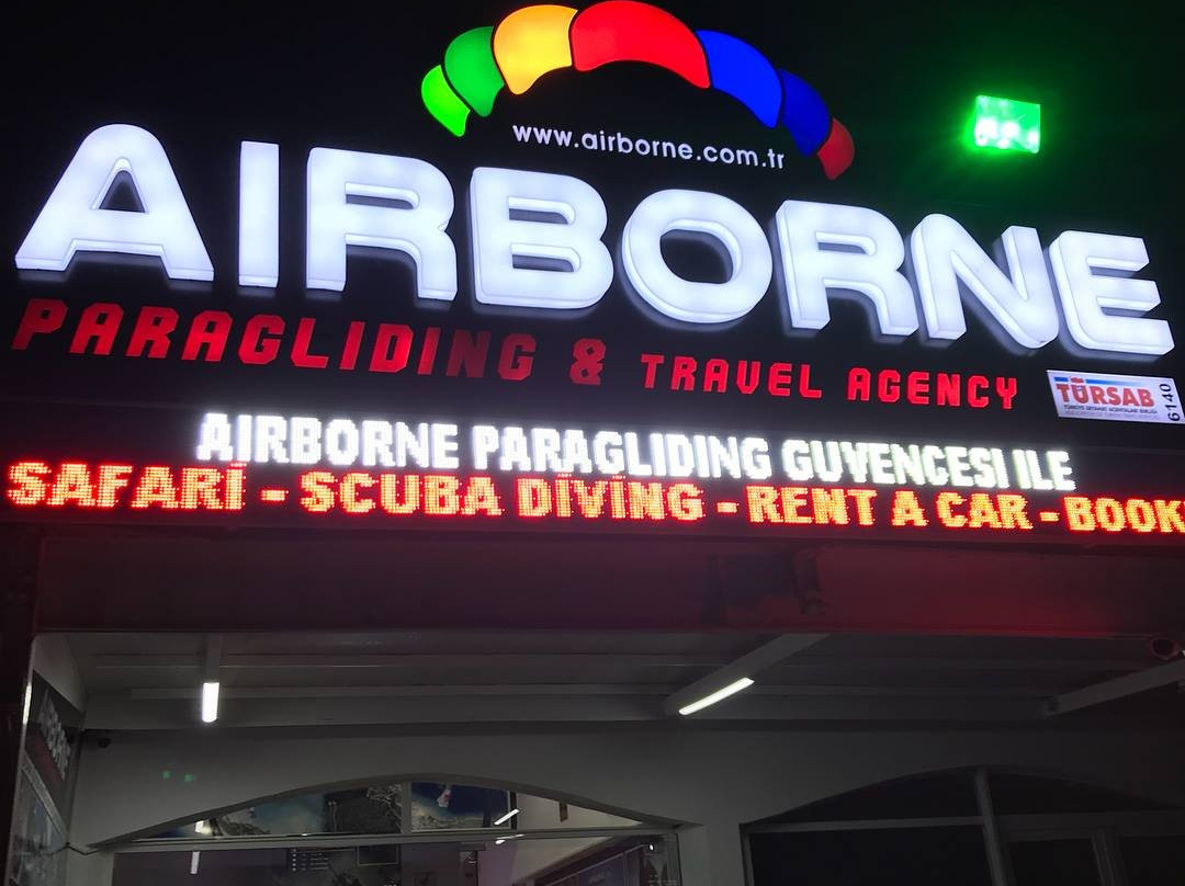 Airborne Paragliding景点图片