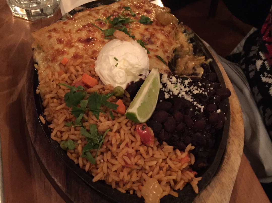 Barrio Cocina y Tequileria