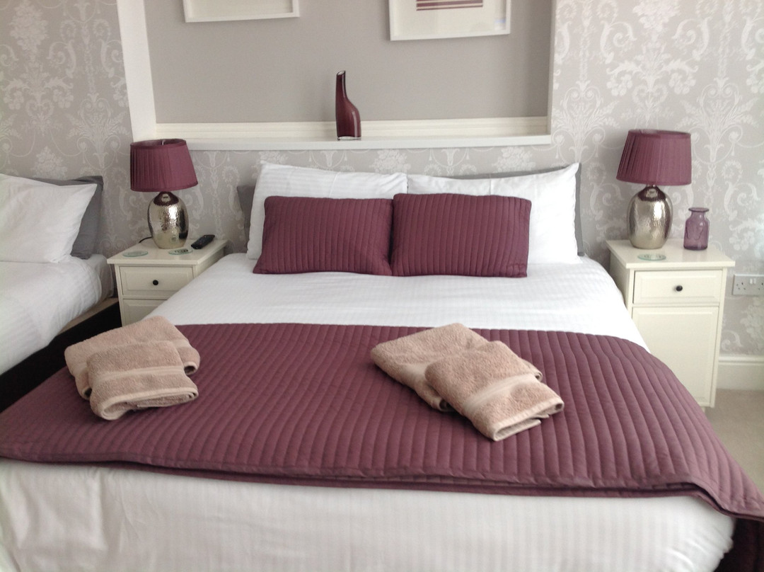 Monarch Hotel