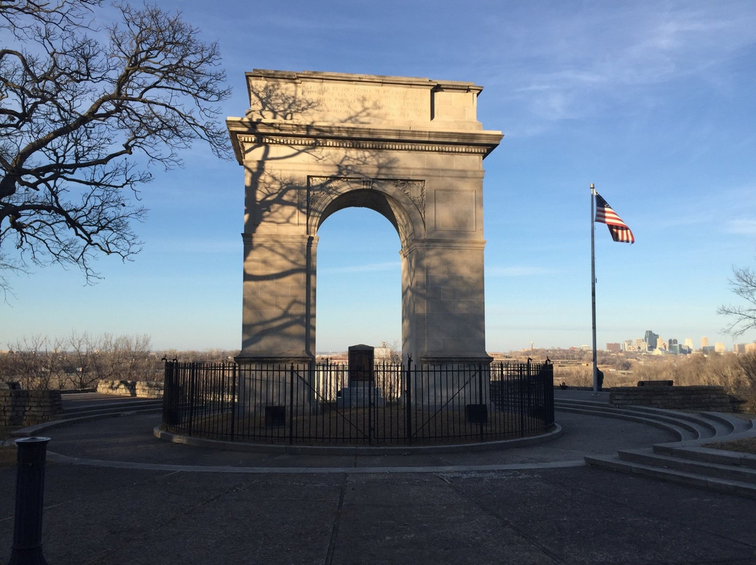 Rosedale Memorial Arch-堪萨斯城必去景点