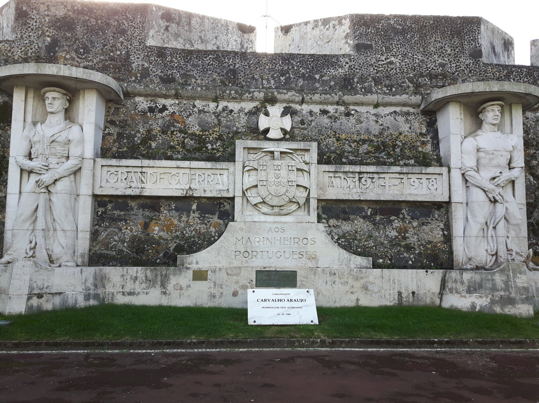 Monumento aos Marinheiros Portugueses-蓬塔德尔加达必去景点