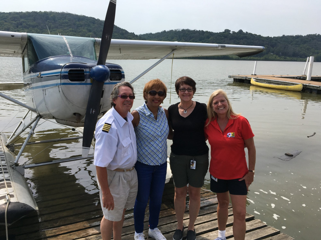 MAC's Seaplane Service景点图片