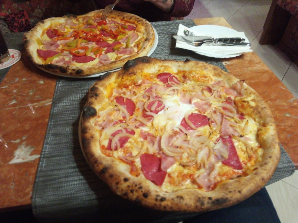 新特劳普林餐馆和美食-Pizza & Pasta Roma