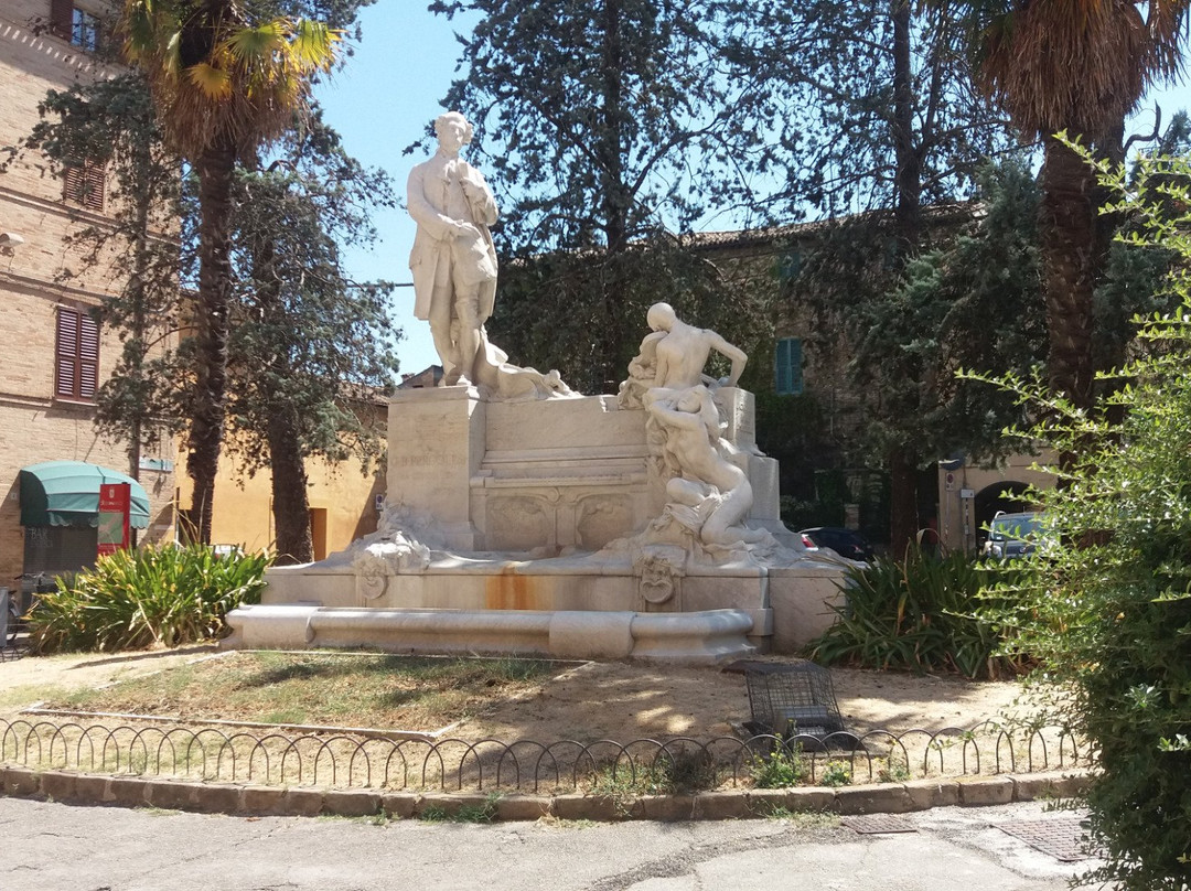 Monumento a Giovanni Battista Pergolesi-杰西必去景点