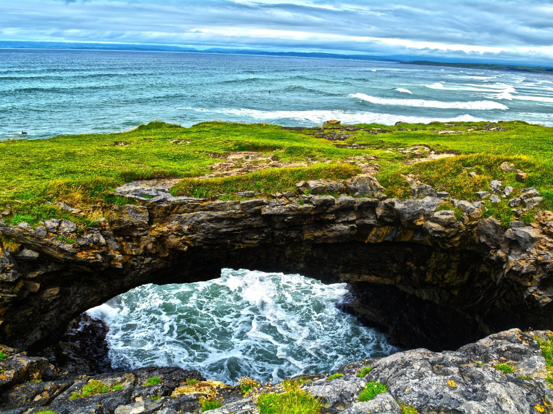 Bundoran旅游景点-Fairy Bridges