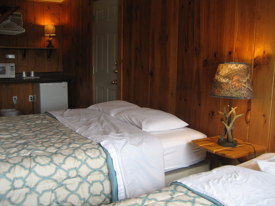 Golden Sands Resort on Lake George