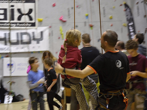 Lezecke centrum LezeTop-Pisek必去景点