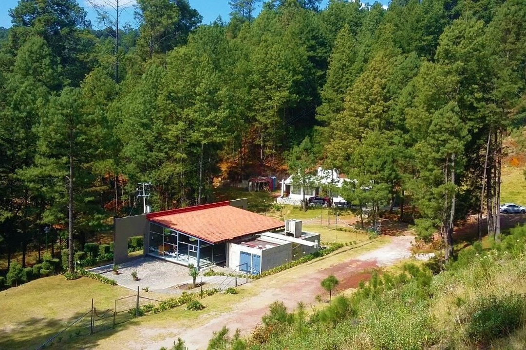 Cabañas y Balneario Eréndira