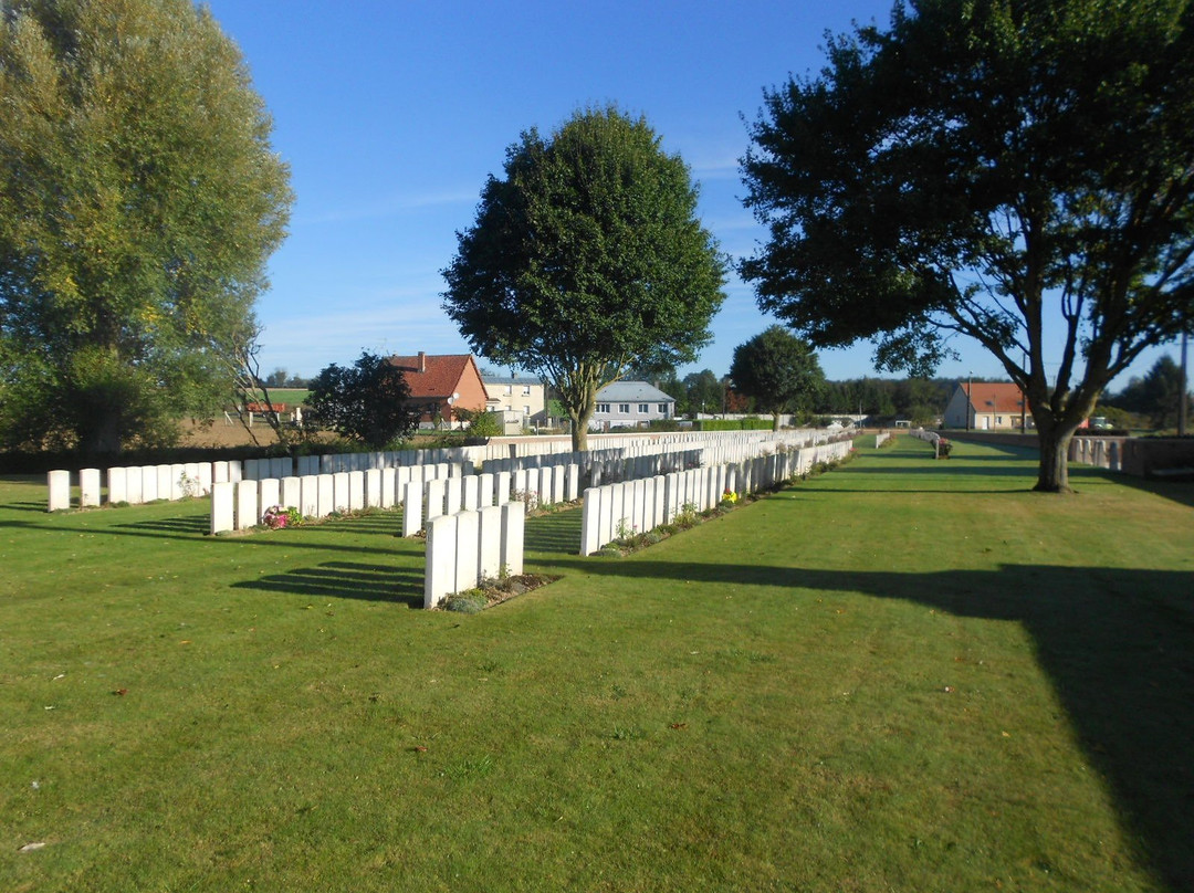 Dartmoor Cemetery景点图片