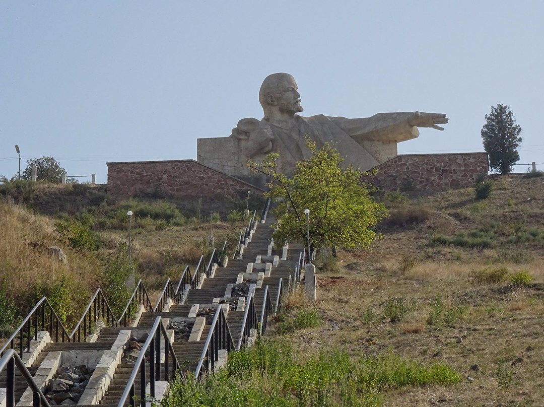 Bust of Lenin-Istaravshan必去景点