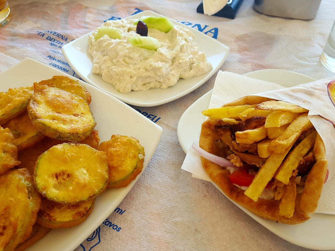 Agios Georgios Pagon餐馆和美食-Dixtia