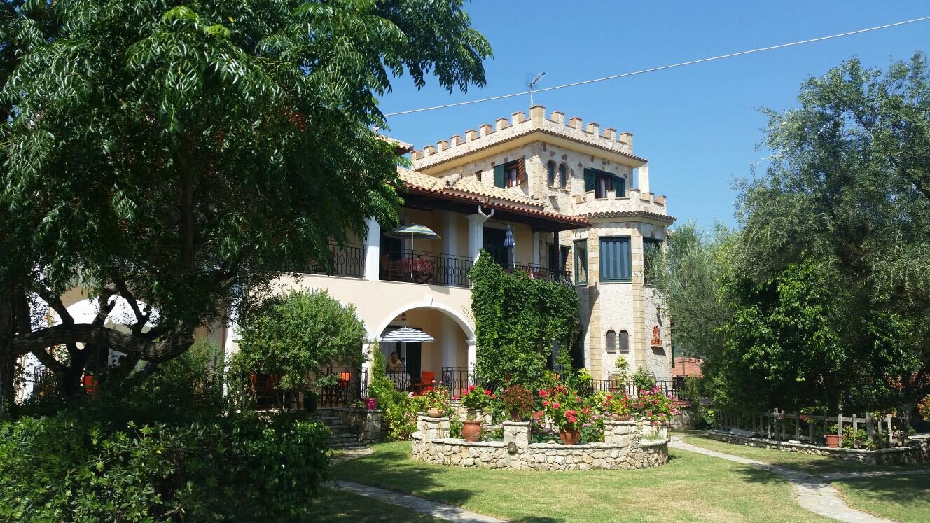 Castello Bellos-官方