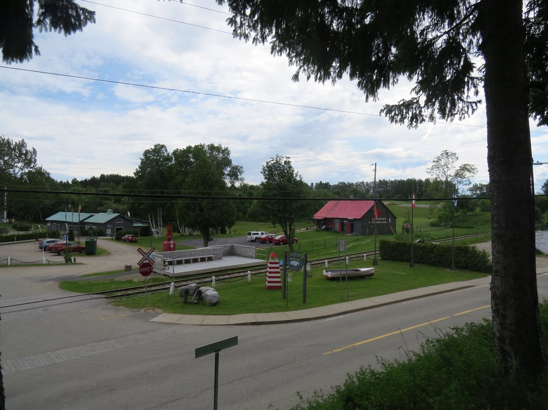 Papeterie Saint-Gilles-Saint-Joseph-de-la-Rive必去景点