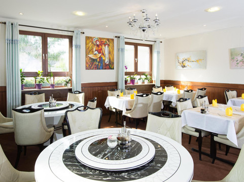 Leingarten餐馆和美食-Yance