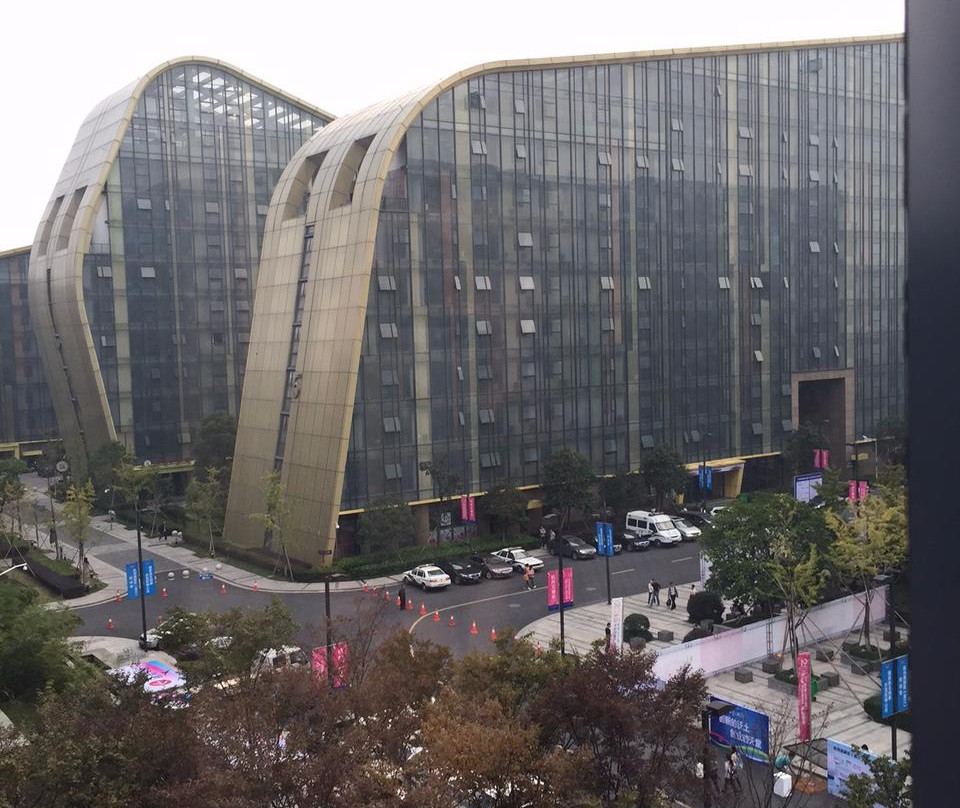杭州白马湖建国饭店主图