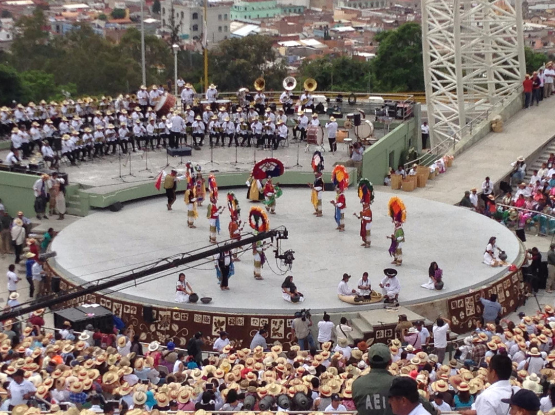 Auditorio Guelaguetza-瓦哈卡必去景点