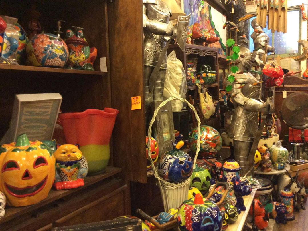 Gringo Jones Imports-圣路易斯必去景点