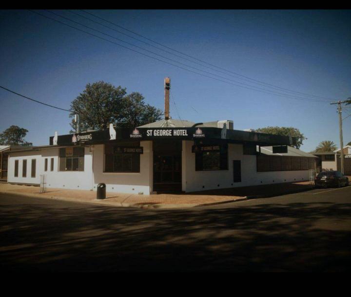 St George Hotel Motel-浴室